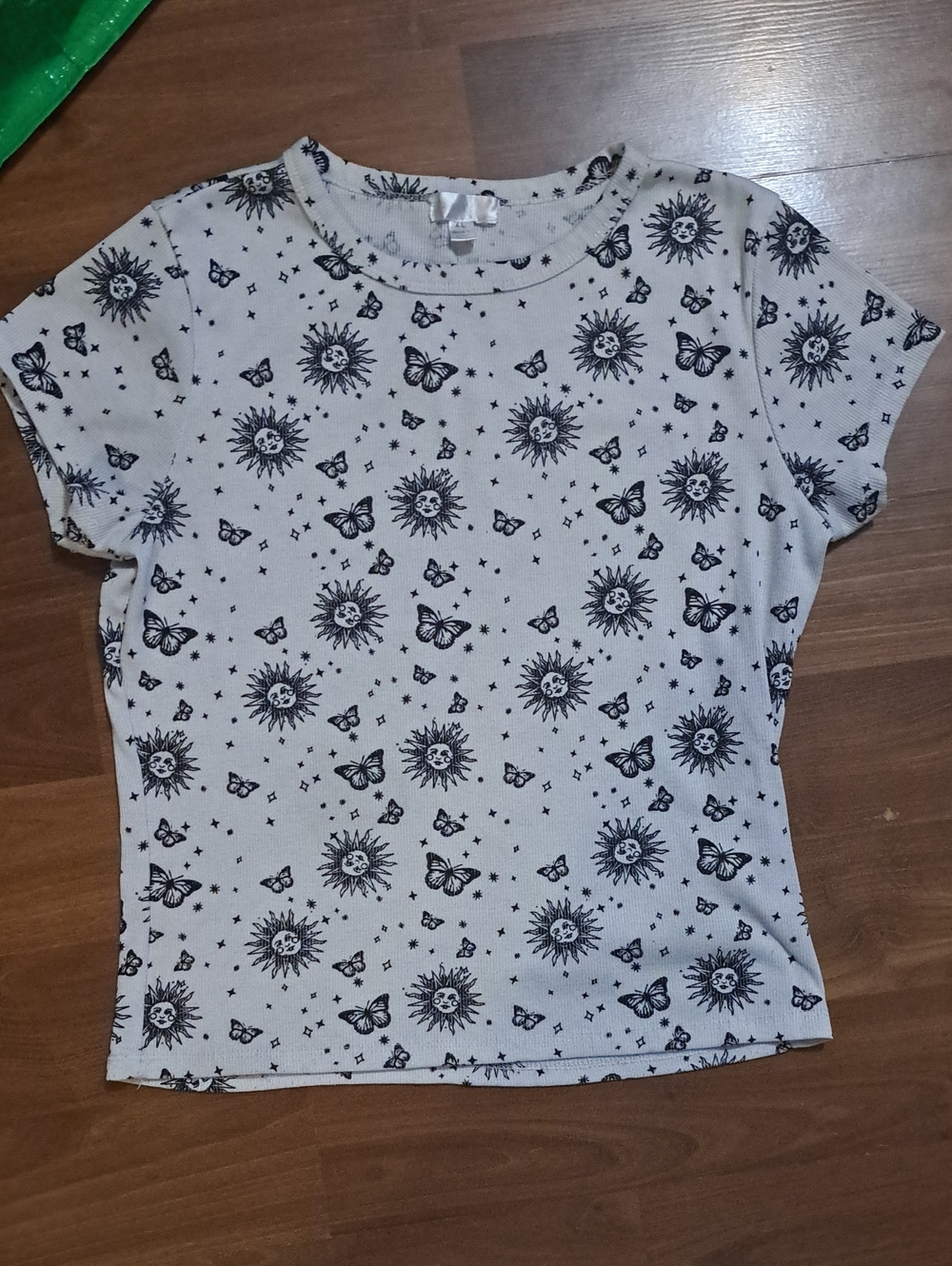 White Short-Sleeve Sun & Butterfly Celestial Print Tee